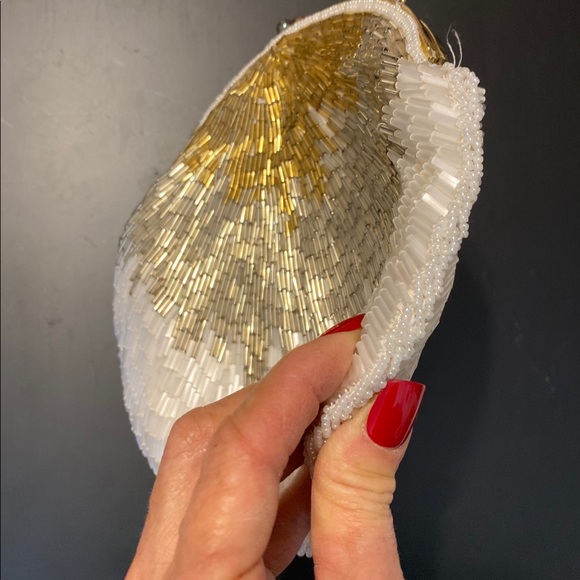 White & Gold Beaded Evening Handbag - Picture 2 of 7